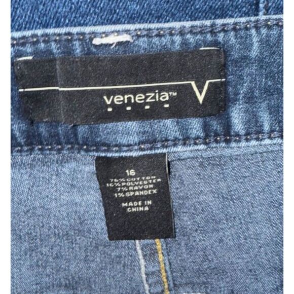 Double Delight - Deluxe Denim Shorts Bundle (Ava & Viv 16w and Venezia 16) - Picture 5 of 5